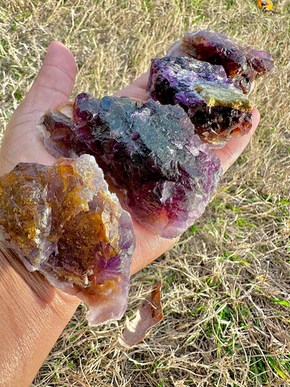 Fluorescent Fluorite, Sphalerite, Quartz and Chalcedony Specimen (uv reactive)